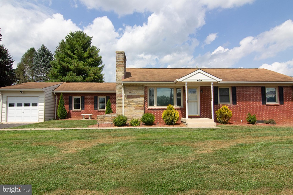 22010 Jefferson Blvd, Smithsburg, MD 21783 - photo 1