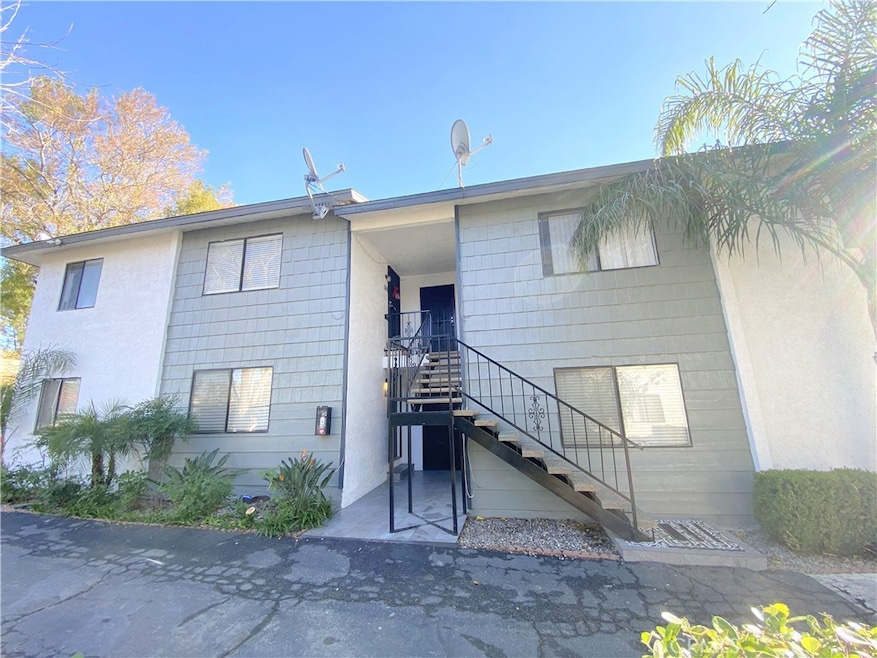 For Rent $1,295/month