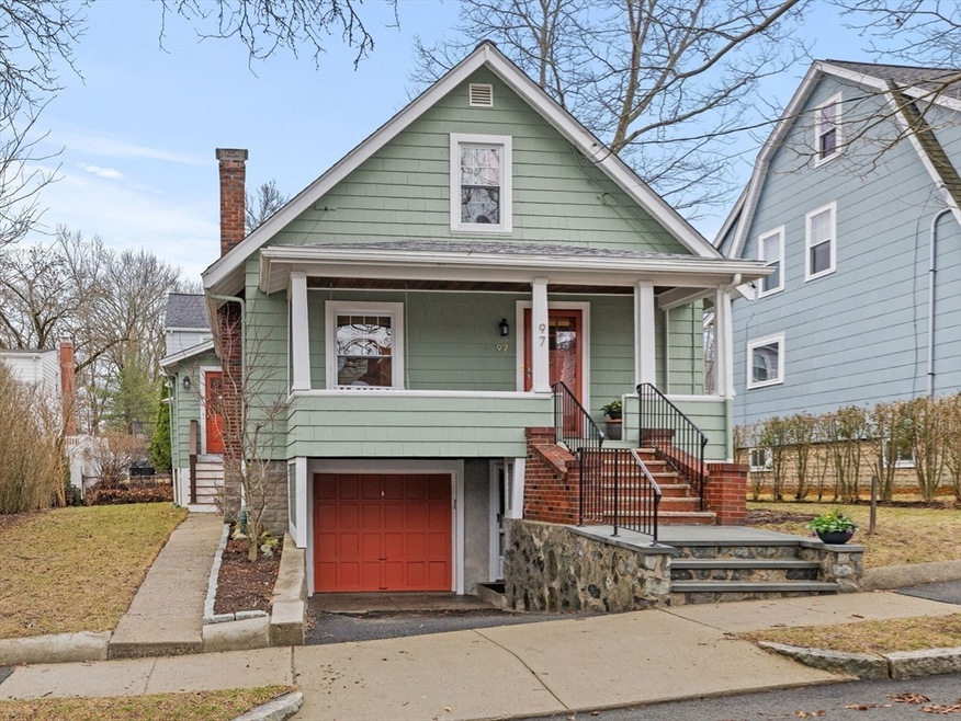 Sold $1,425,000 • Co-Listing Agent