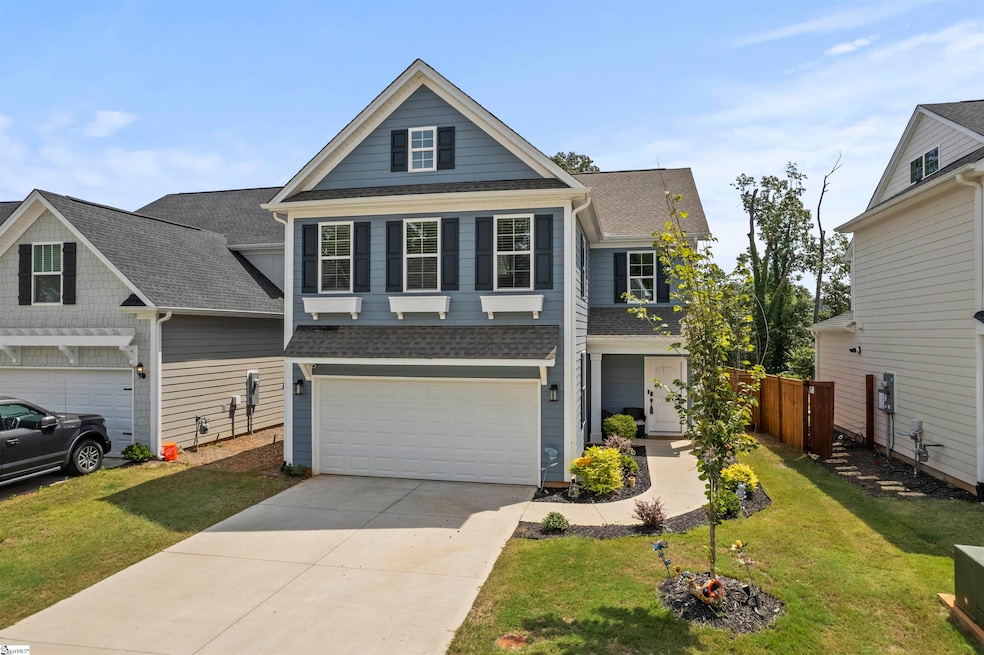 For Sale $550,000 • Co-Listing Agent