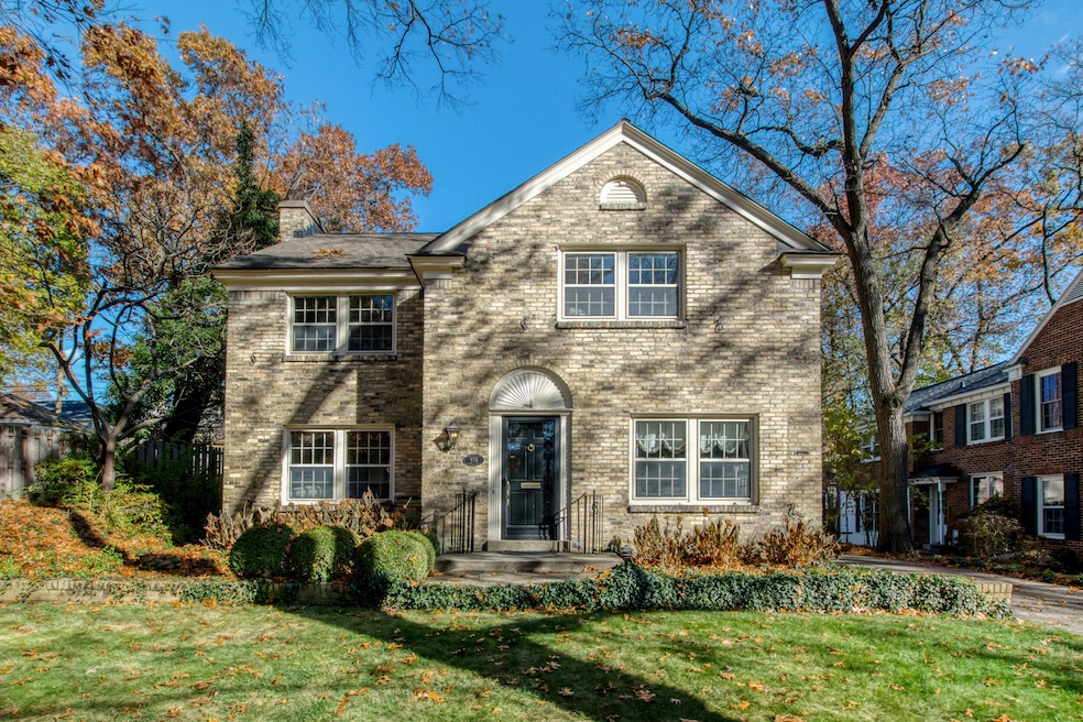 978 Gladstone Dr SE, Grand Rapids, MI 49506 - photo 1