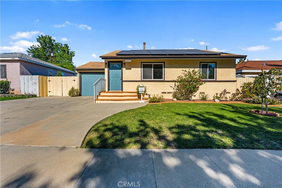 17619 Miranda St, Encino, CA 91316 - photo 1