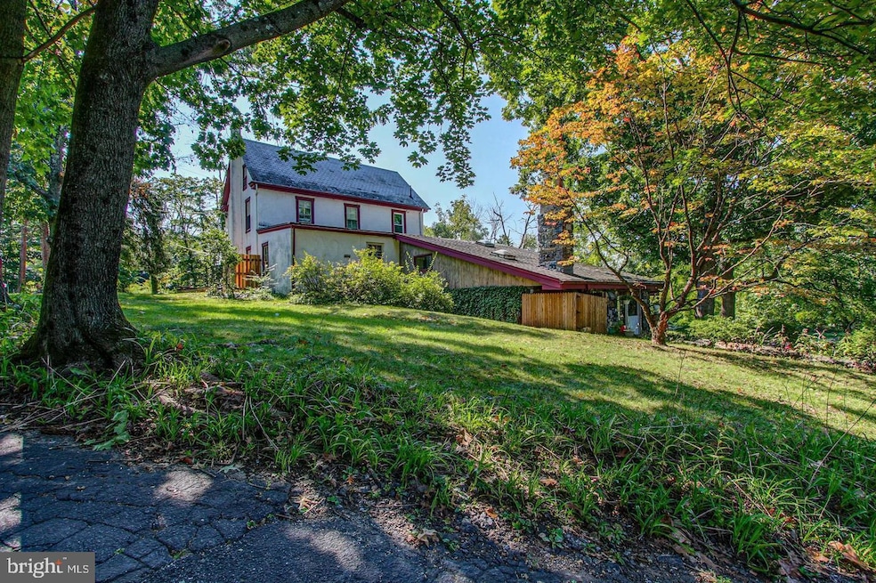 1409 N State St, Pottstown, PA 19464 - photo 1