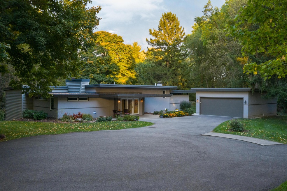 7106 Shetland St EXTERIOR Print-14
