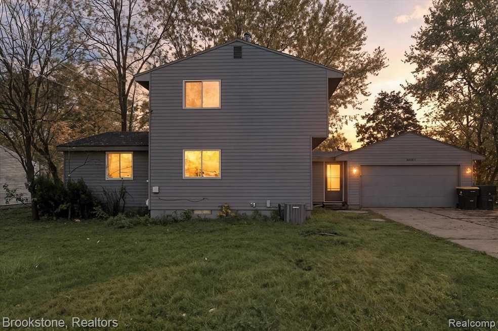 6004 Gibson Ave, East Lansing, MI 48823 - photo 1