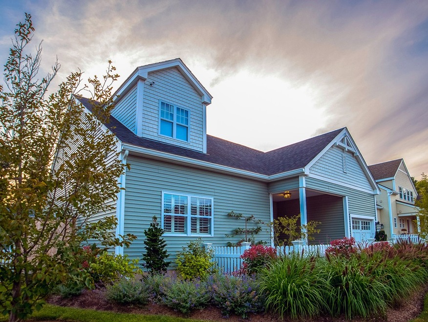 466 Chestnut St unit 3, Ashland, MA 01721 - photo 1