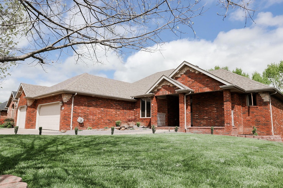 610 N Rockingham Ave, Nixa, MO 65714 - photo 1