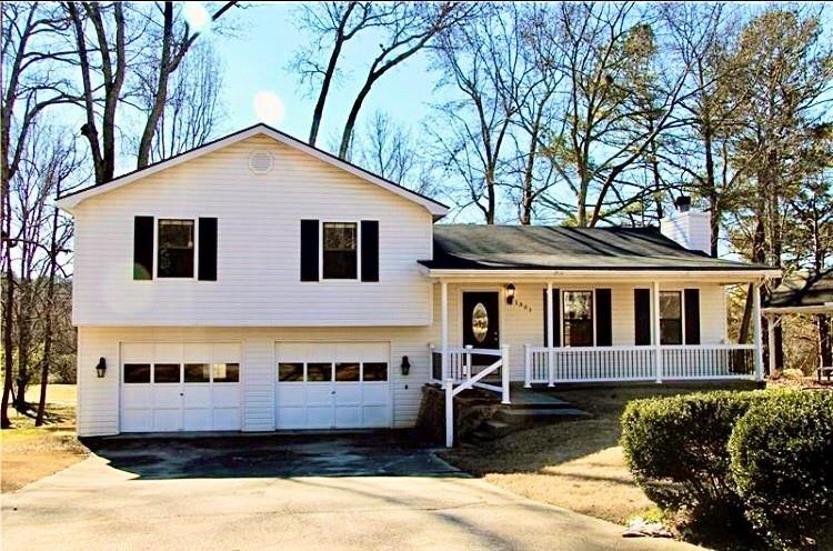 1301 Fairridge Cir SW, Marietta, GA 30008 - photo 1