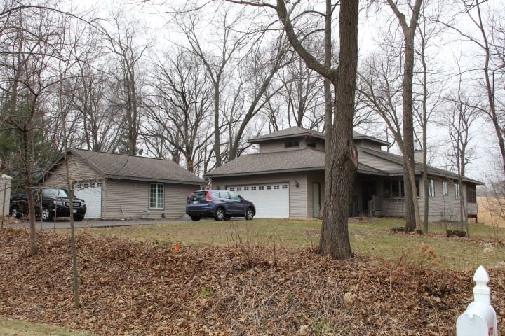 427 Game Ridge Trail, Oregon, WI 53575 - photo 1