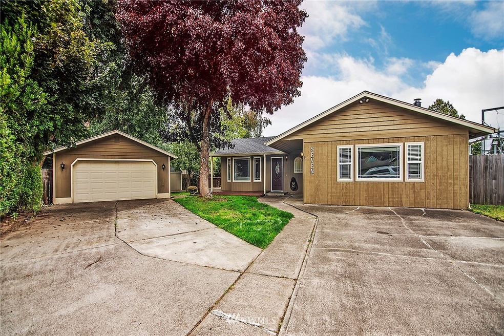 7 35th Ct, Longview, WA 98632 - photo 1