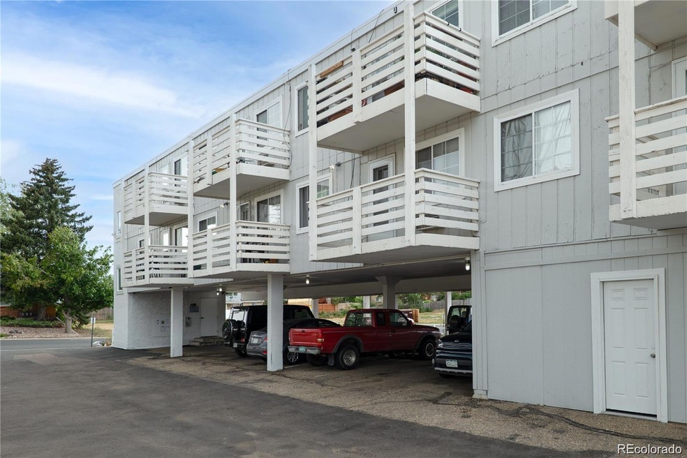 1064 Chambers Ct unit 206, Aurora, CO 80011 - photo 1