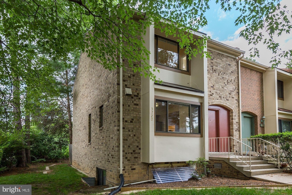 3720 Nimitz Rd, Kensington, MD 20895 - photo 1