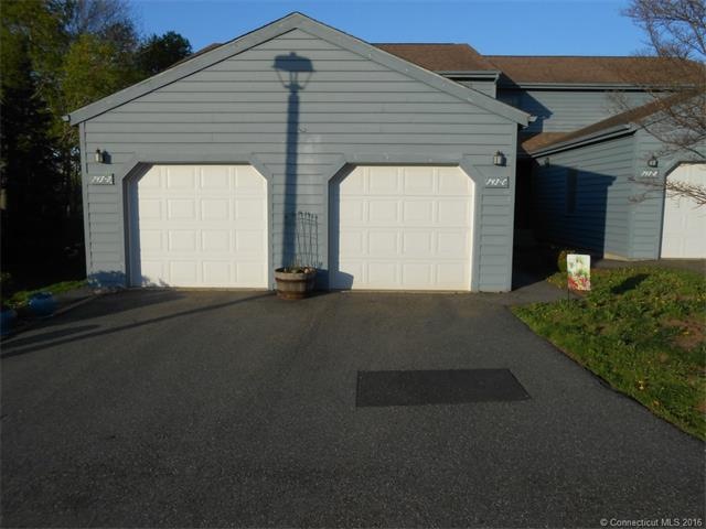 743 Long Hill Rd unit C, Middletown, CT 06457 - photo 1