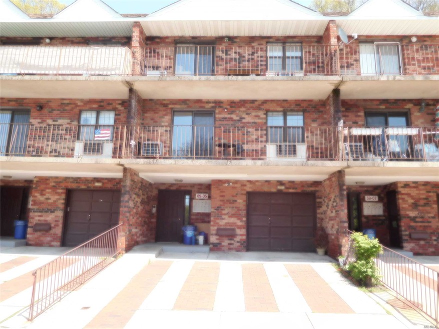 6905 242nd St unit 40C, Little Neck, NY 11362 - photo 1