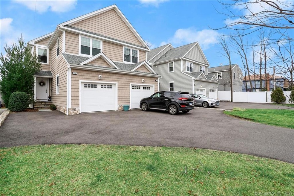 Welcome to East Channel Townhomes! Just minutes to