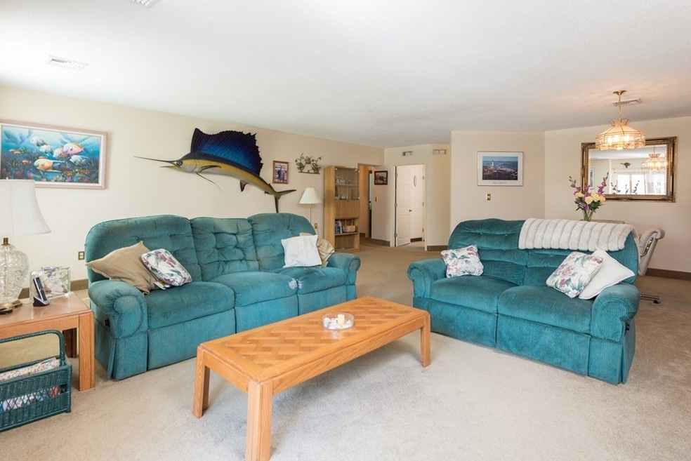 85 Whitman St unit 112, East Weymouth, MA 02189 - photo 1