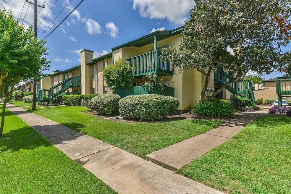 Baywind Condos