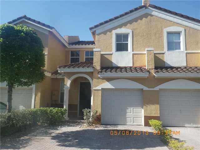 11612 NW 43rd Terrace, Doral, FL 33178 - photo 1