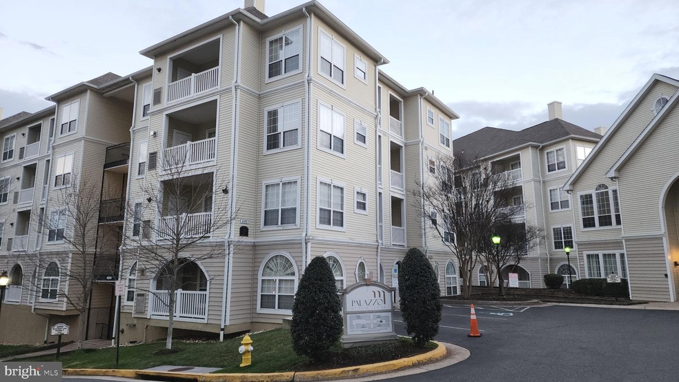 4550 Strutfield Ln unit 2416, Alexandria, VA 22311 - photo 1