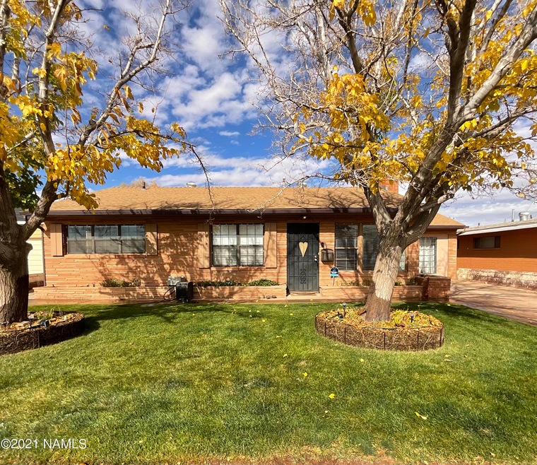 104 W Hillview St, Winslow, AZ 86047 - photo 1