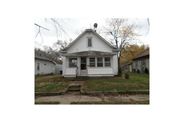 2235 Lyon St, Des Moines, IA 50317 - photo 1