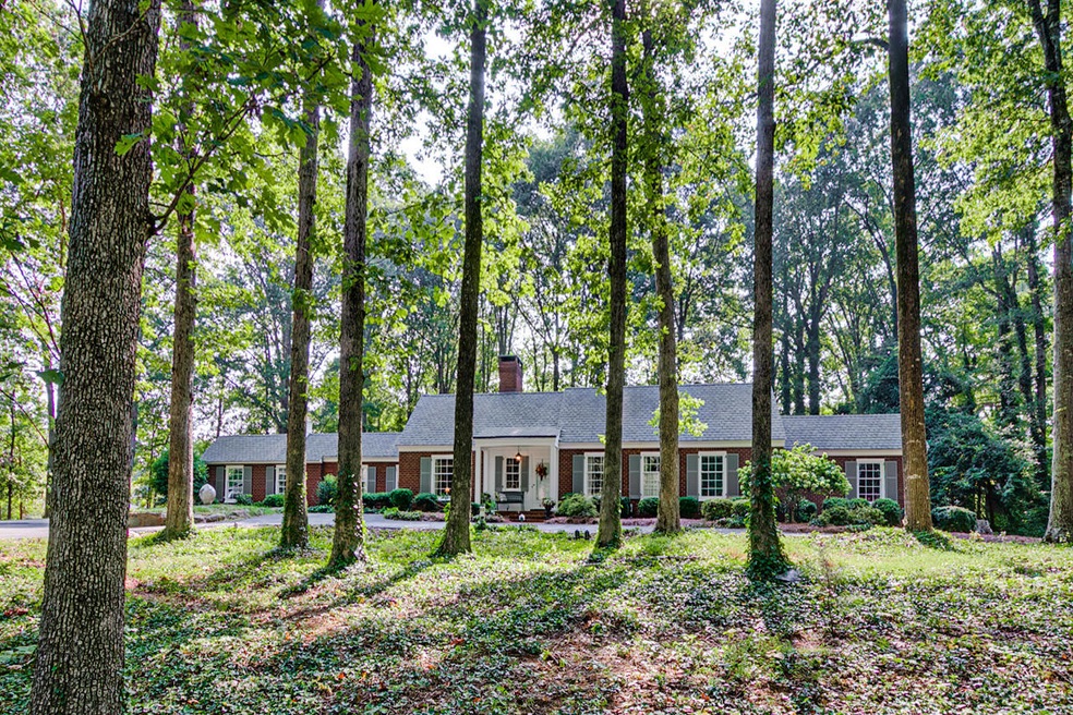 838 Westmont Dr, Asheboro, NC 27205 - photo 1