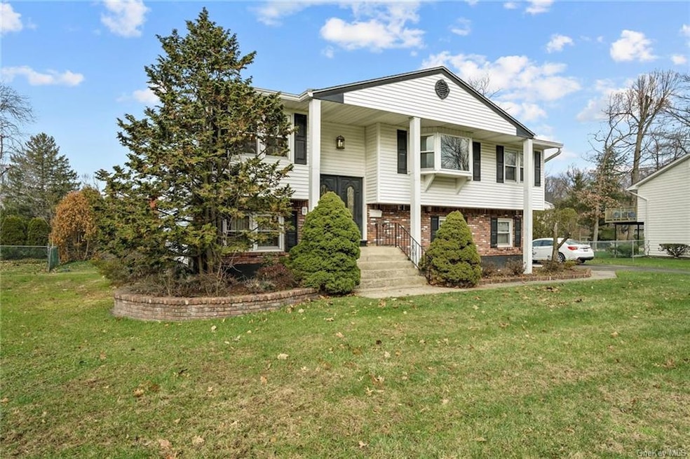 3 Glen Rose Ct, West Nyack, NY 10994 - photo 1