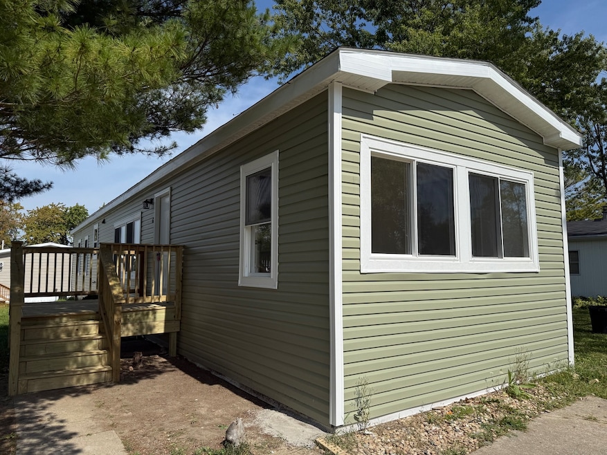 62 Brushwood Dr, Matteson, IL 60443 - photo 1