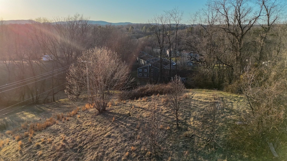 745 Peppers Ferry Rd, Pulaski, VA 24301 - photo 1