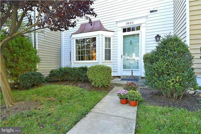 9935 Capperton Dr, Oakton, VA 22124 - photo 1