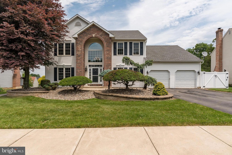 2713 Beacon Dr, Reading, PA 19608 - photo 1