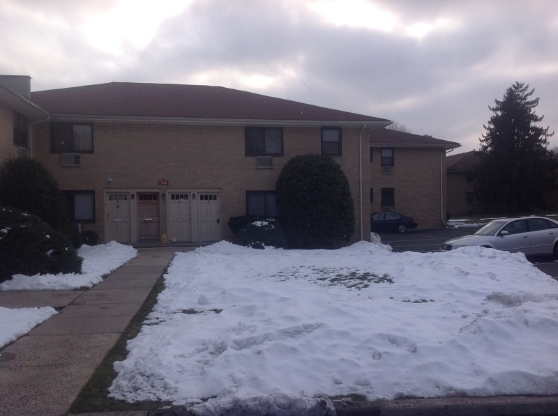 401 Us Highway 22 unit 24B, North Plainfield, NJ 07060 - photo 1