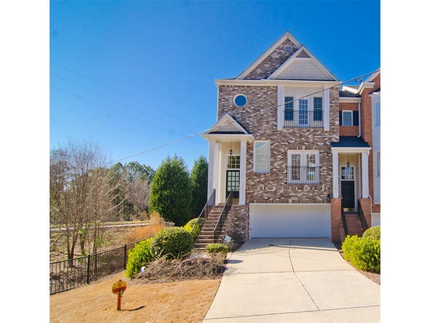 Great new listing in Creekside at Vinings!