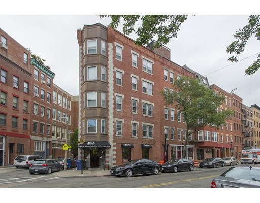 400 Hanover St unit 404, Boston, MA 02113 - photo 1