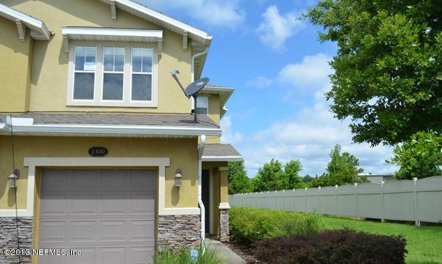 2300 Red Moon Dr, Jacksonville, FL 32216 - photo 1