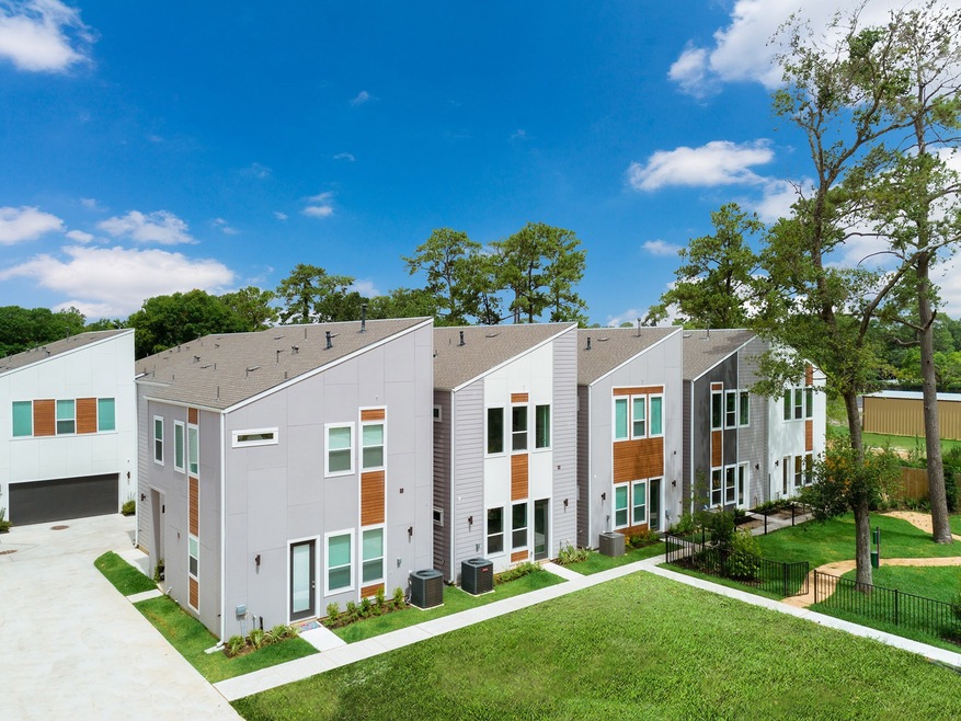 588 Janisch Rd, Houston, TX 77018 - photo 1