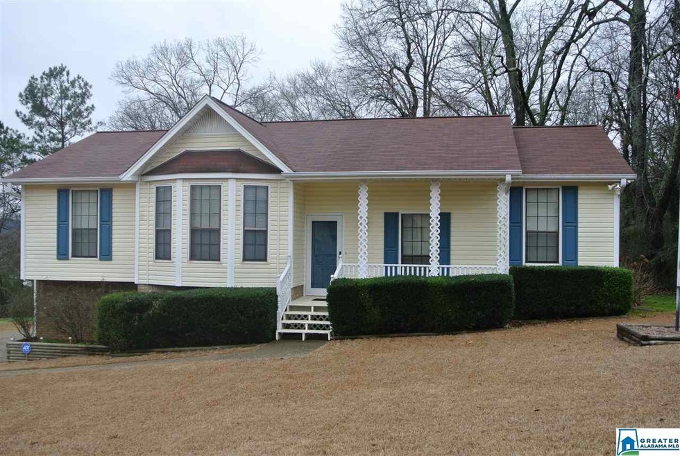 717 Jason Cir, Center Point, AL 35215 - photo 1