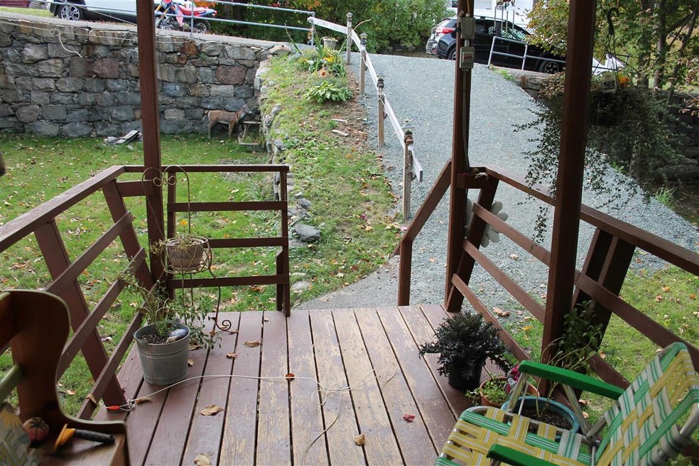 702 Fifth Ave, Berlin, NH 03570 - photo 1