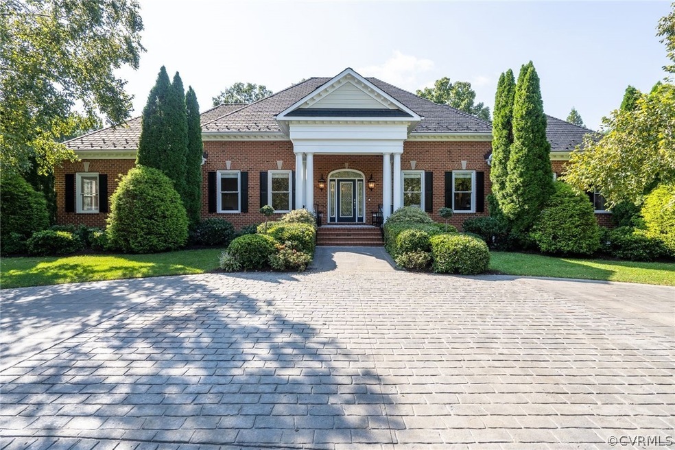 Perfect symmetry and elegant details from the outs
