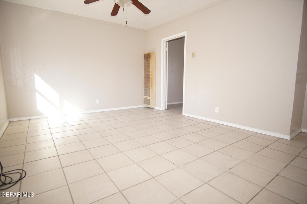 4014 Lincoln Ave unit 3, El Paso, TX 79930 - photo 1