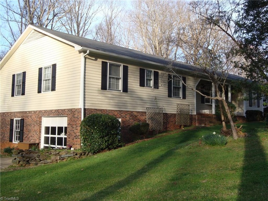 1561 Henley Dr, Asheboro, NC 27205 - photo 1