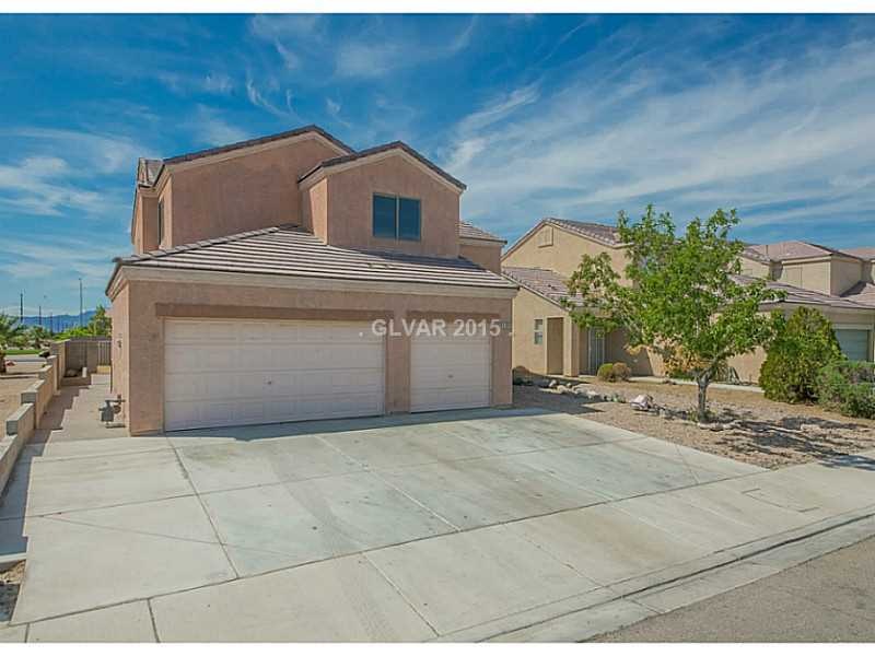 Facade/Exterior Front. 3 car garage on corner lot!