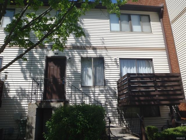 489 Country Club Ln, Pomona, NY 10970 - photo 1