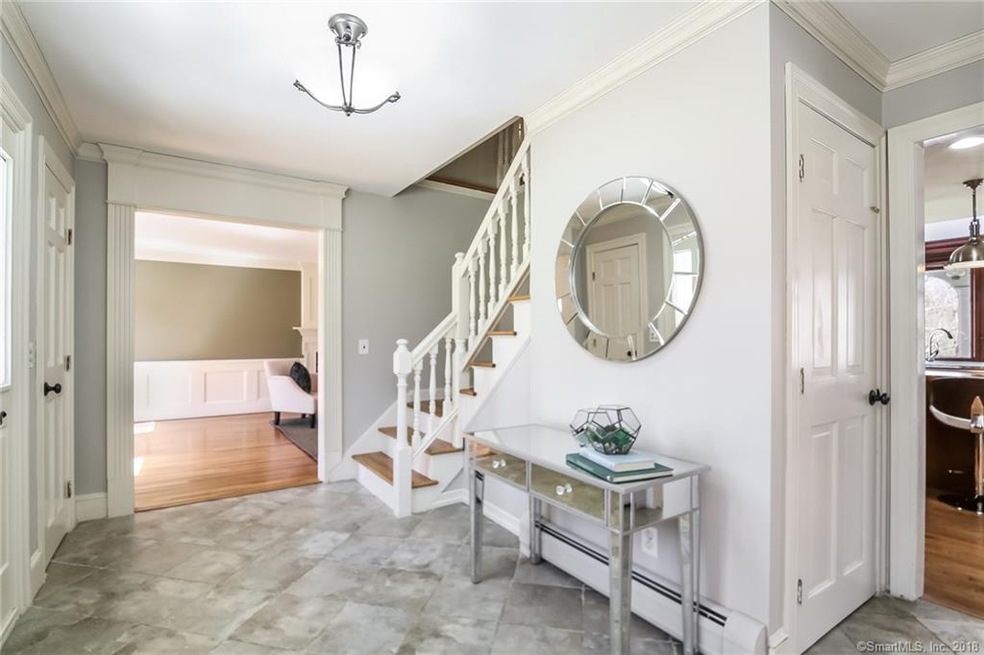 48 Ledgewood Rd, Redding, CT 06896 - photo 1