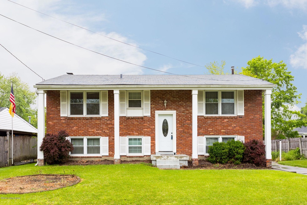 5412 Idlewood Ln, Louisville, KY 40291 - photo 1