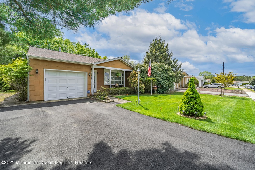 215 Westbrook Dr, Toms River, NJ 08757 - photo 1