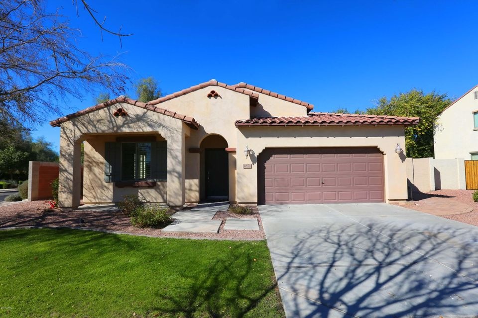 4874 S Summit Ct, Gilbert, AZ 85298 - photo 1