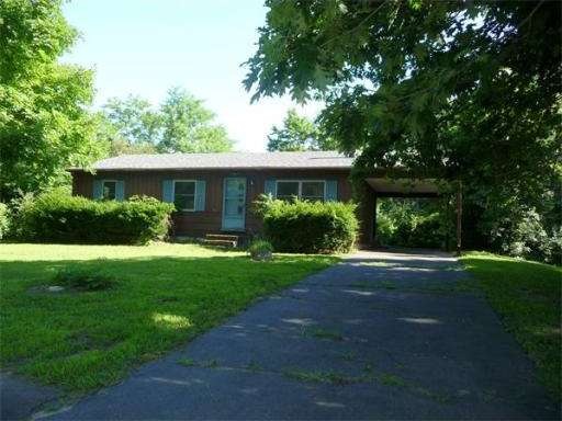 48 Longmeadow Dr, Amherst, MA 01002 - photo 1