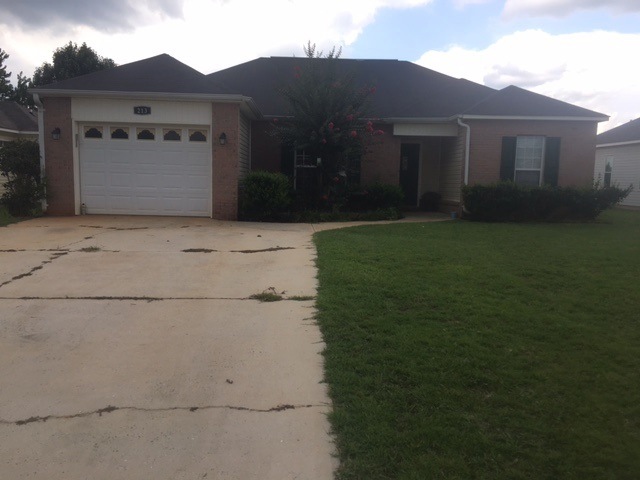 213 Tyson Glen Dr, Warner Robins, GA 31088 - photo 1