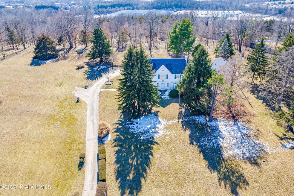 2113 W Main St